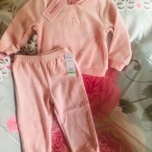 Just in NWT Juicy Couture Toddler Velour Set in Peach Bud